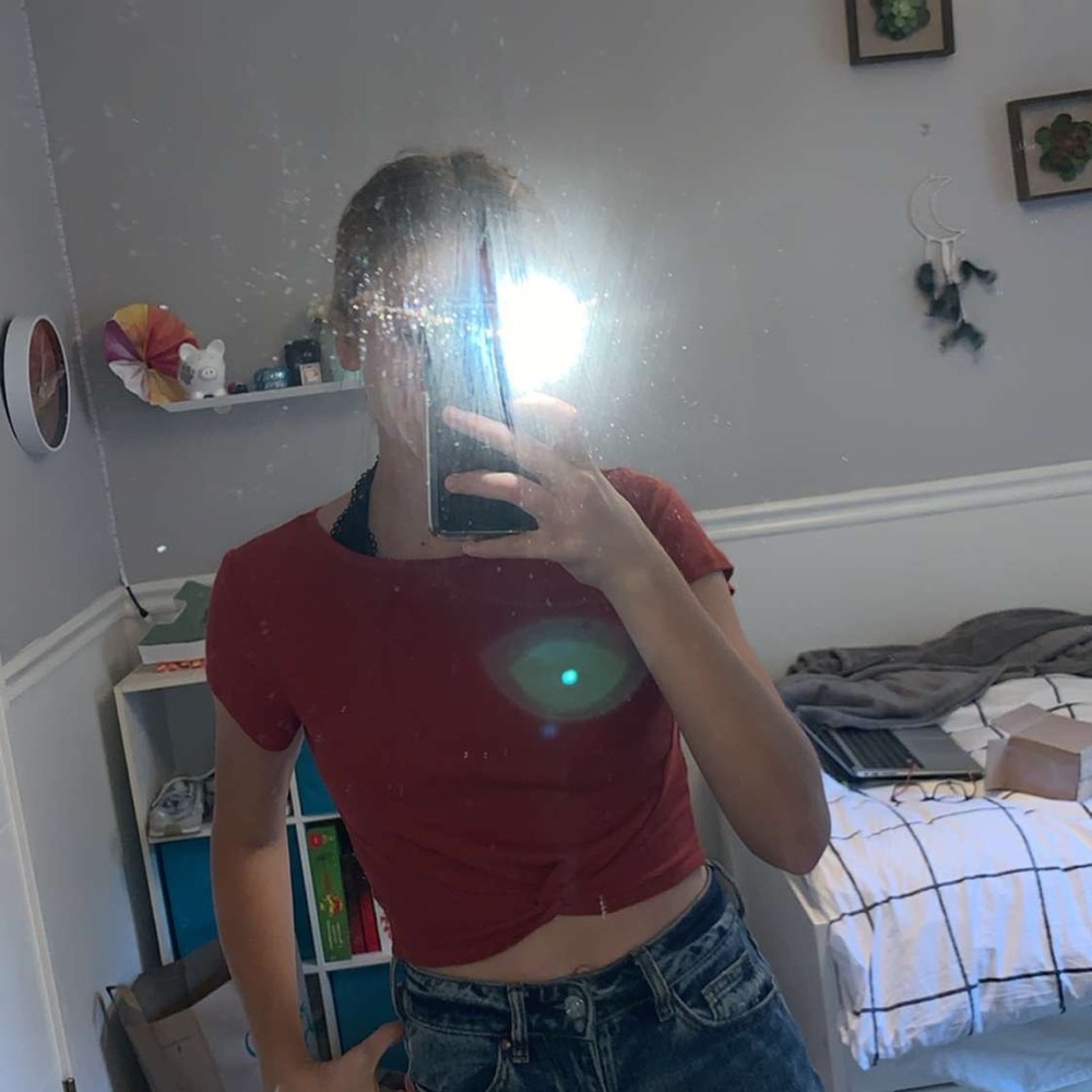 Cute pacsun knotted crop top